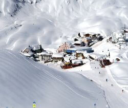 St. Anton am Arlberg: Skiing day